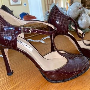 Lovely Burgundy Patent L K Bennett T Strap Pumps EU 38